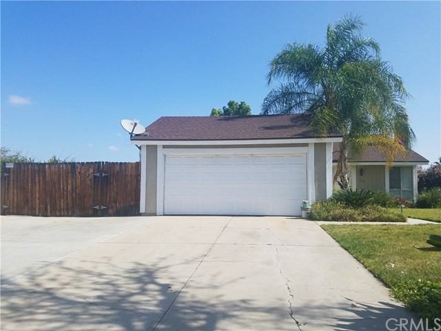 3245 Abbotsford Dr - Photo 2 of 7