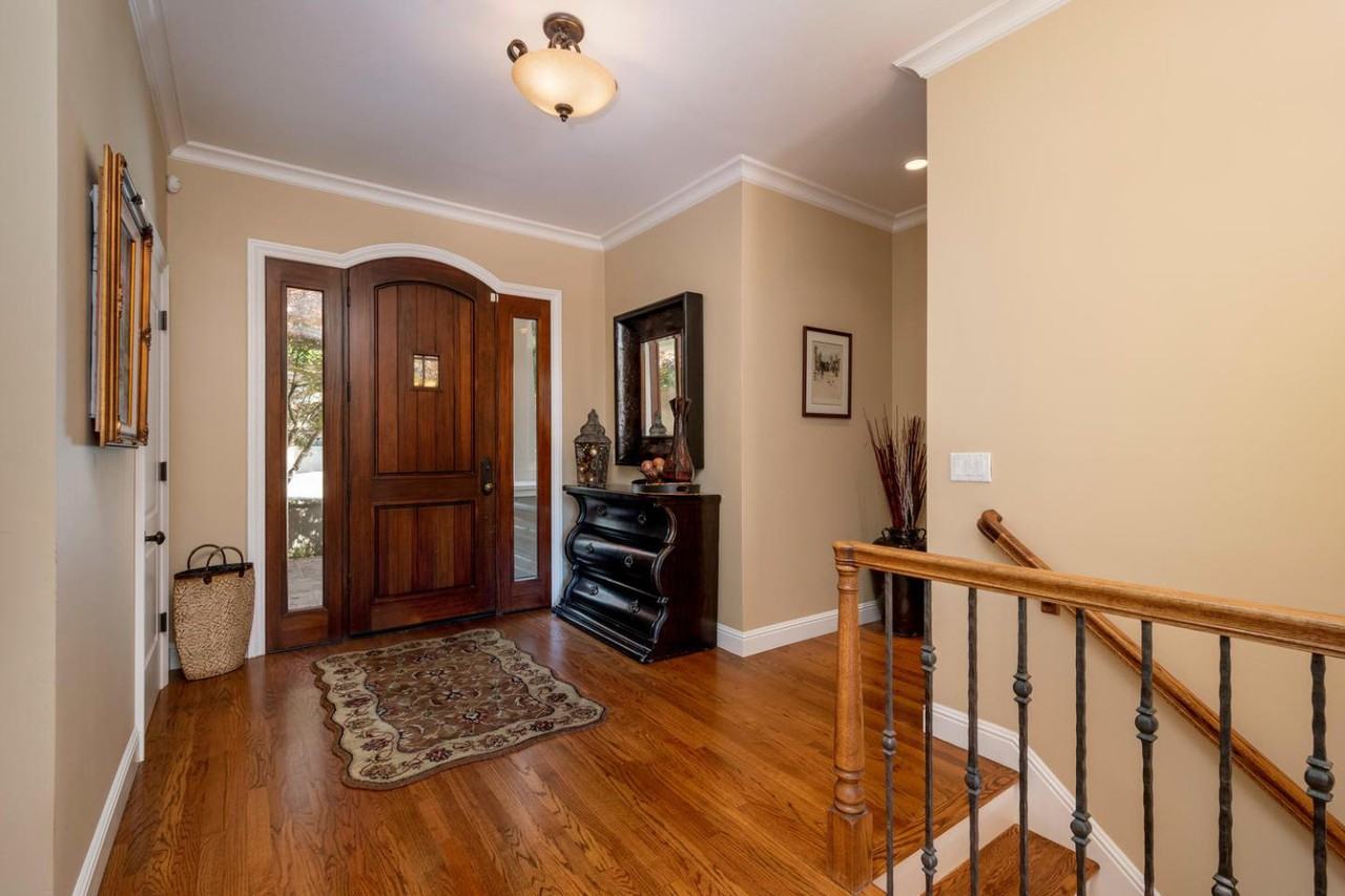 1365 Marlborough Rd - Photo 3 of 30