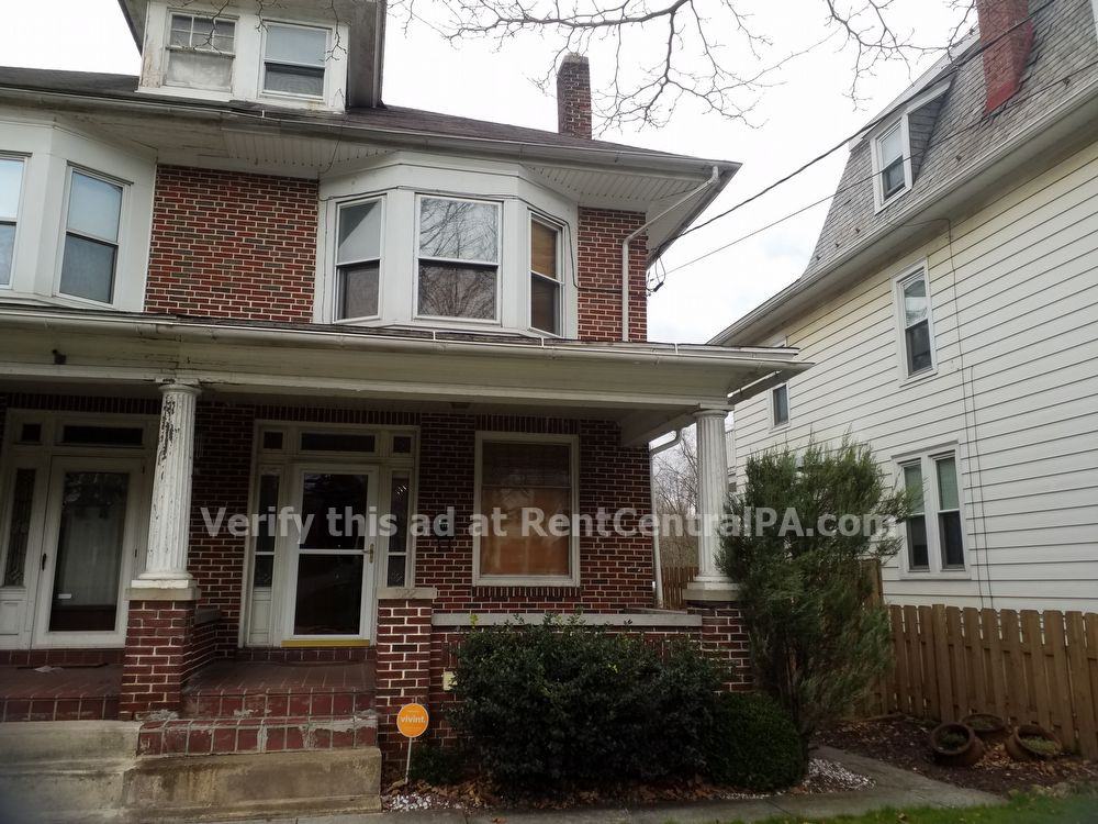 222 E Penn Ave - Photo 3 of 27