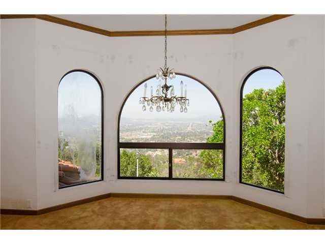 576 Calle De La Sierra - Photo 3 of 9