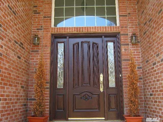 77 Woodedge Rd - Photo 2 of 20