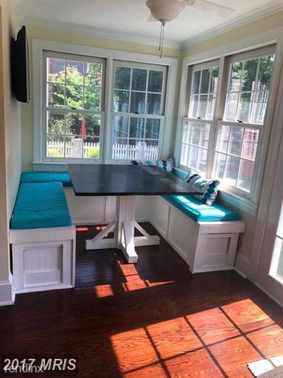 706 Little St - Photo 3 of 29