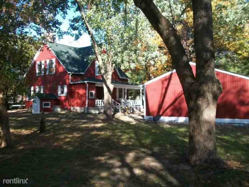 11 Dewey St - Photo 2 of 11