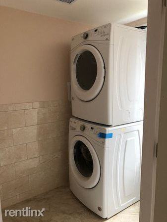 24 Mechanic St - Photo 2 of 6