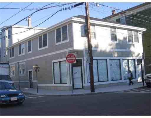 292 Spruce St 2R - Photo 2 of 3