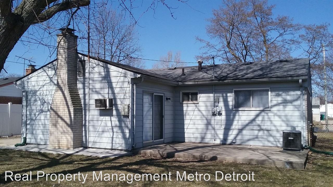 34959 Michelle Dr - Photo 2 of 16