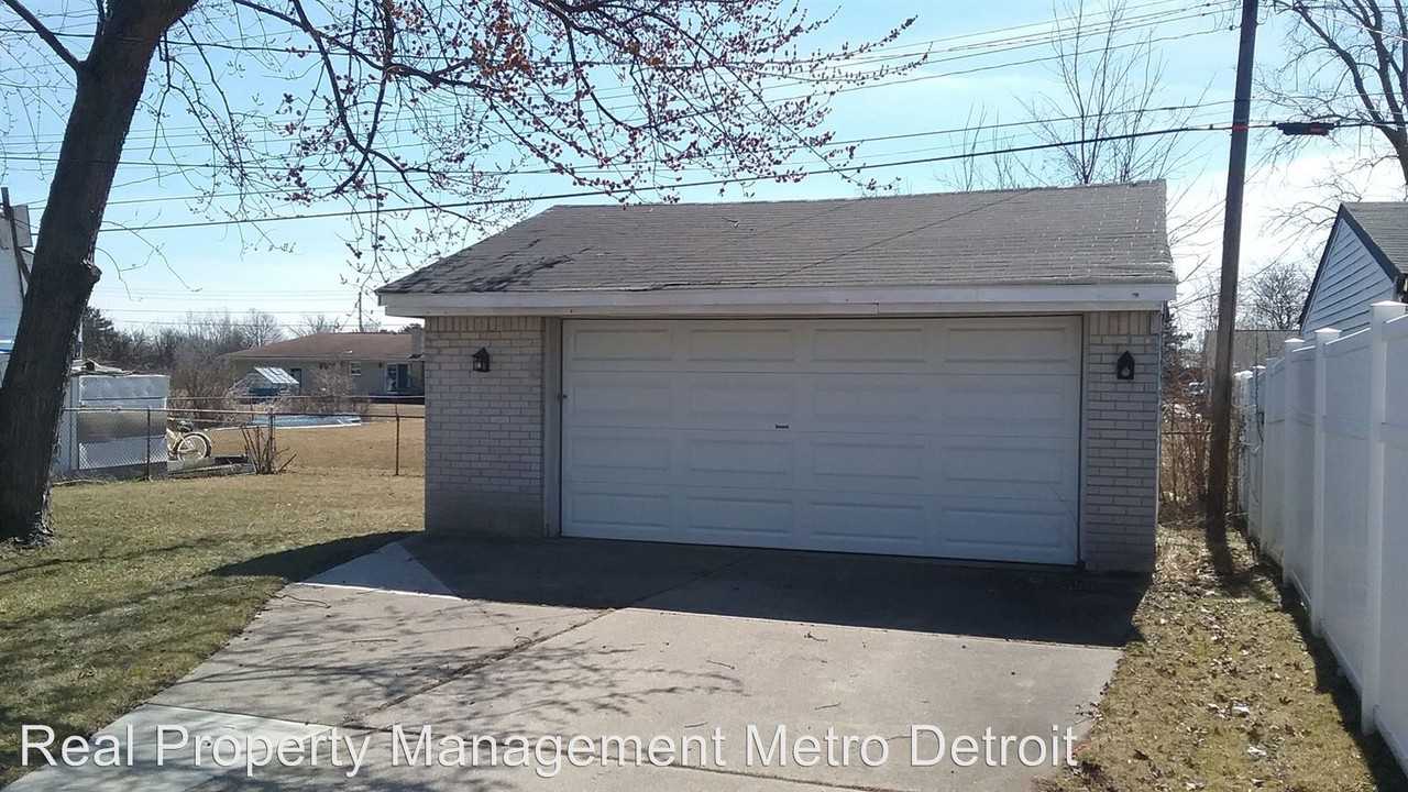 34959 Michelle Dr - Photo 3 of 16