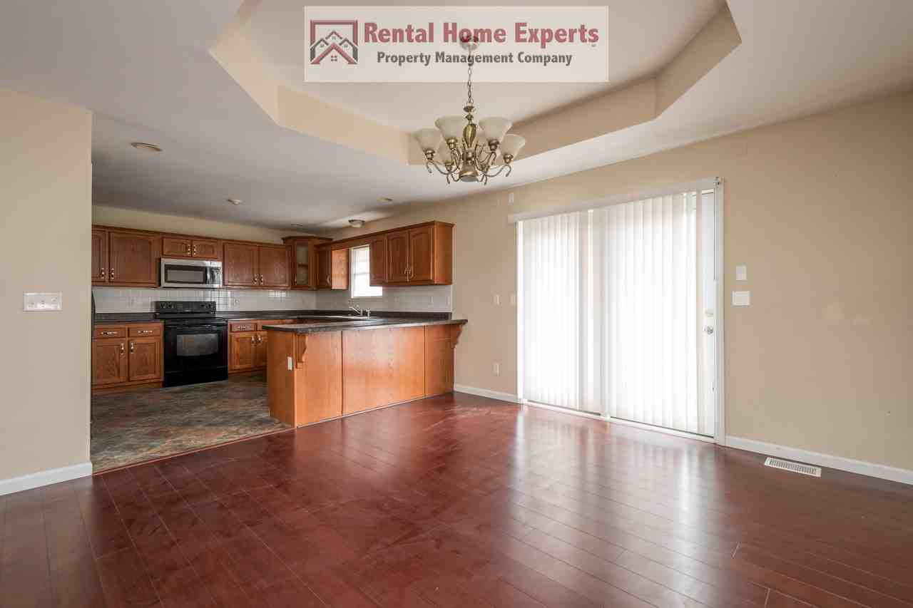 19252 Lambert Lane - Photo 2 of 6