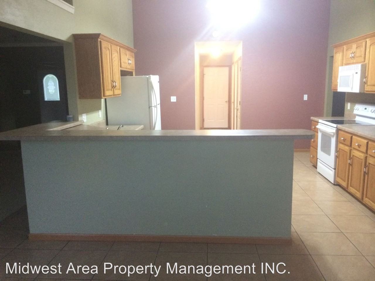 14420 Howard Ln - Photo 3 of 33