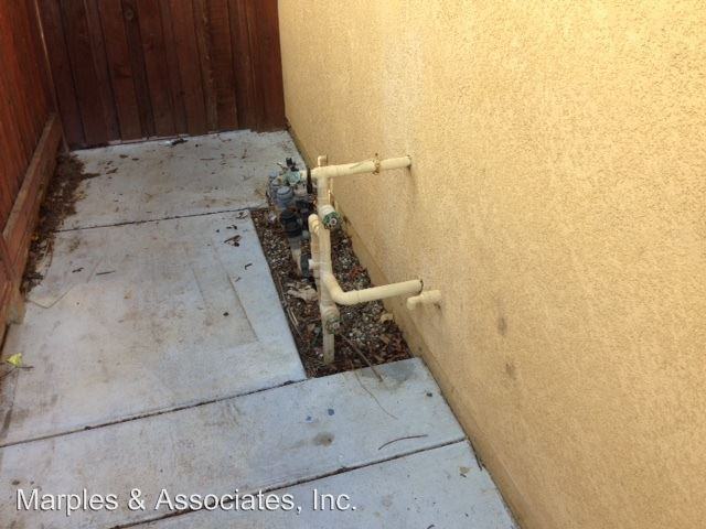 773 Crocket Ct - Photo 3 of 27