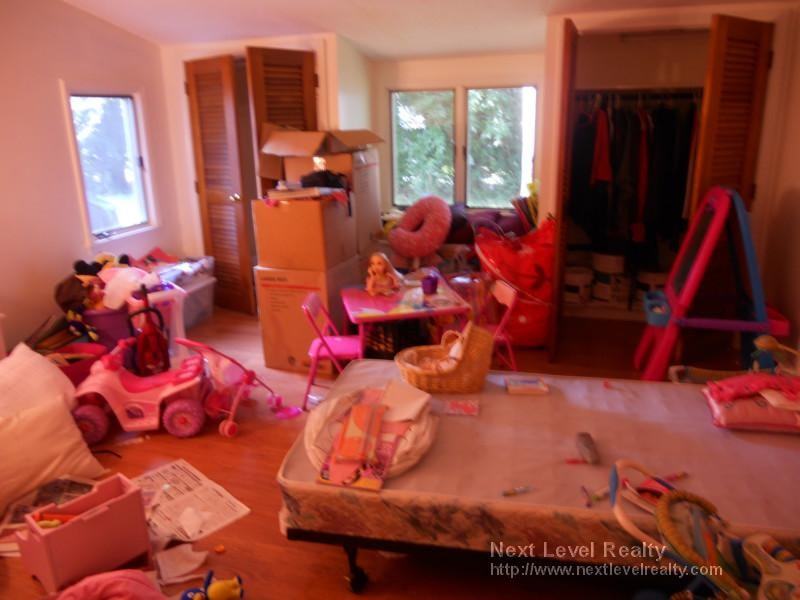 400 Webster St - Photo 2 of 6