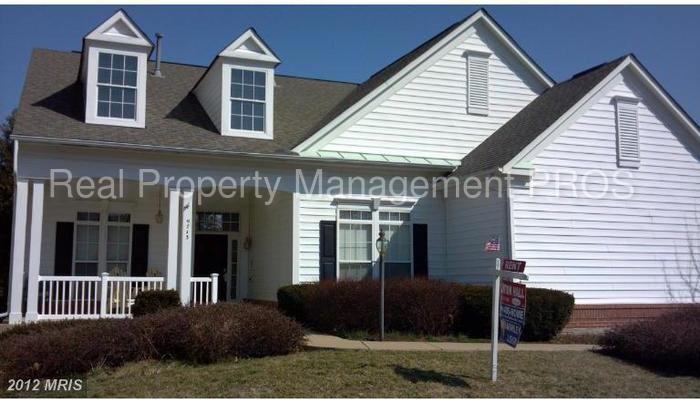 9713 Seafield Pl - Photo 2 of 28