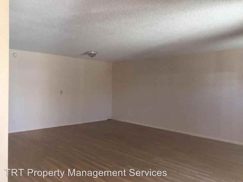 5138 E 9th St - Photo 3 of 15