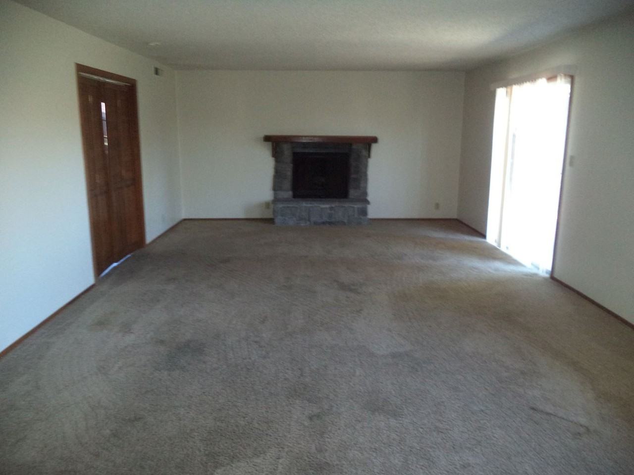 2151 55th Ave - Photo 2 of 10