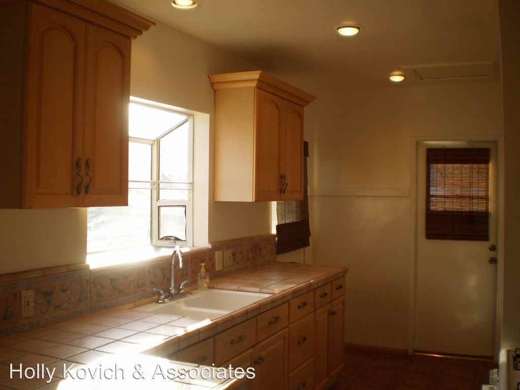 3261 Cerritos Ave - Photo 3 of 4