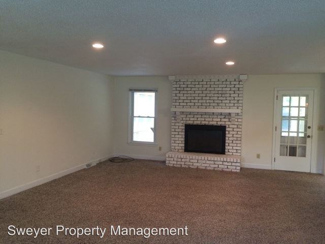 438 Semmes Dr - Photo 2 of 41