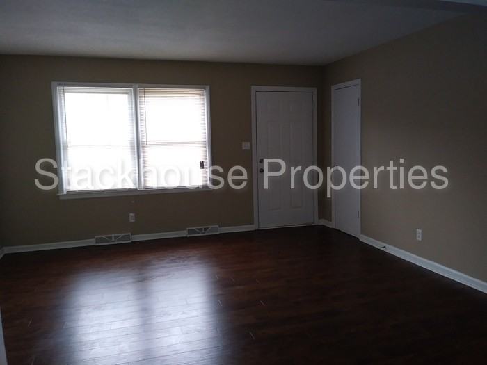 201 Lancaster - Photo 2 of 9