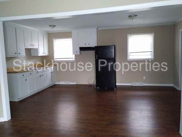 201 Lancaster - Photo 3 of 9