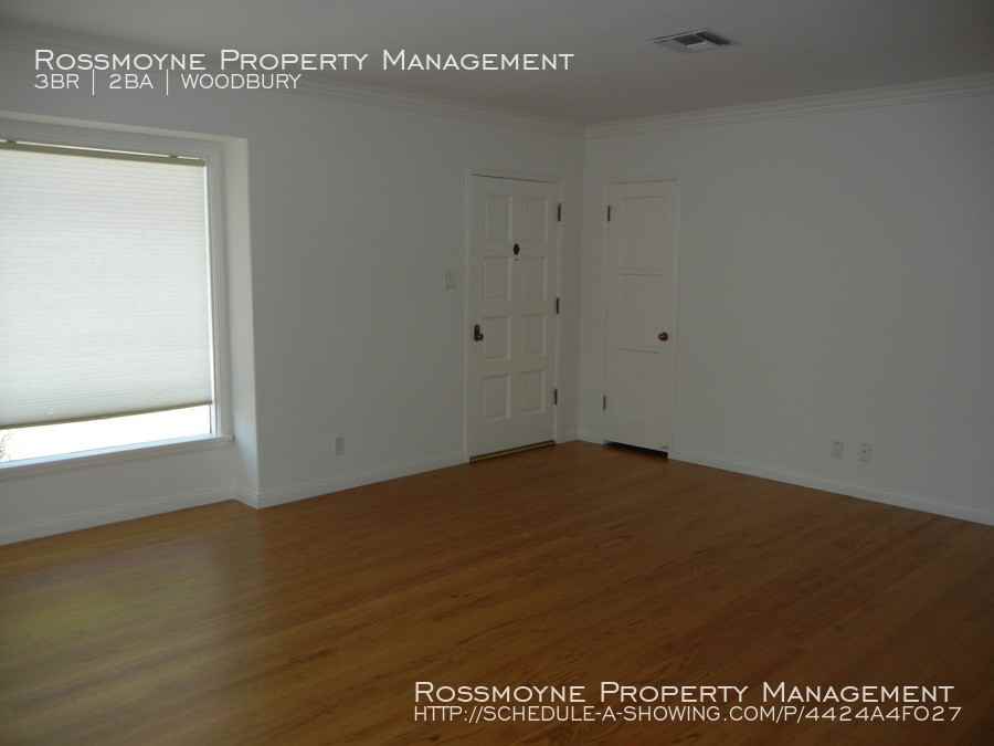 916 Verdugo Cir Dr - Photo 3 of 18