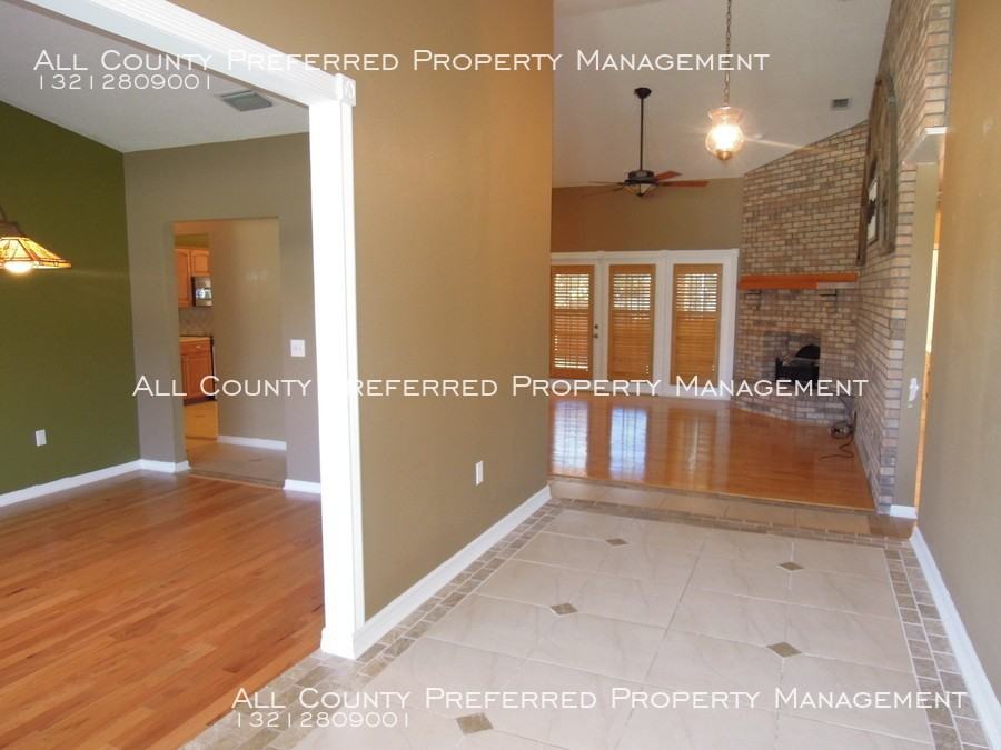 1435 Victoria Blvd - Photo 3 of 18