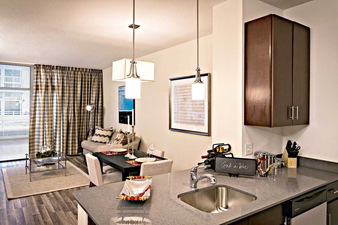 The Premier - Photo 2 of 7