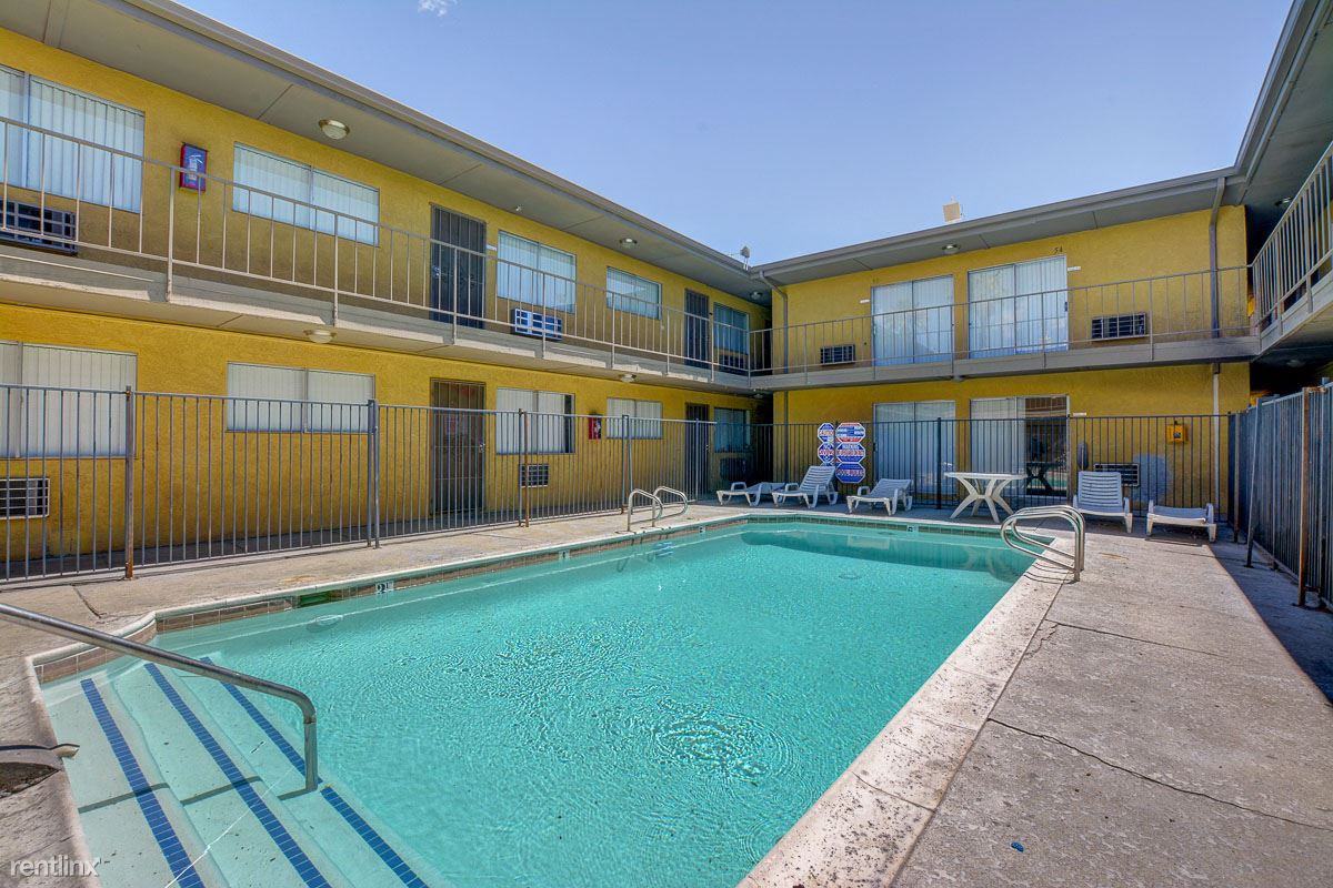 Siegel Suites - Twain 2 - Photo 3 of 12