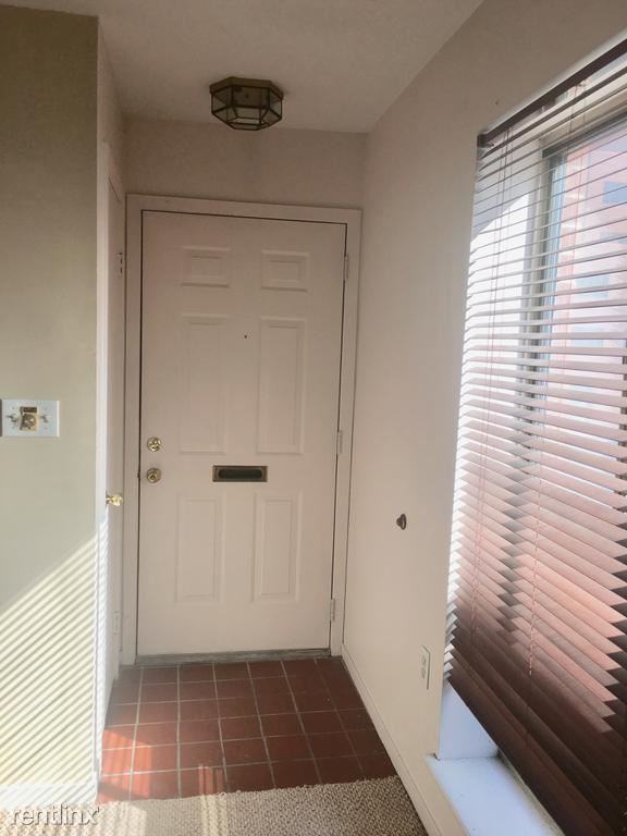 606 S Charles St - Photo 2 of 12