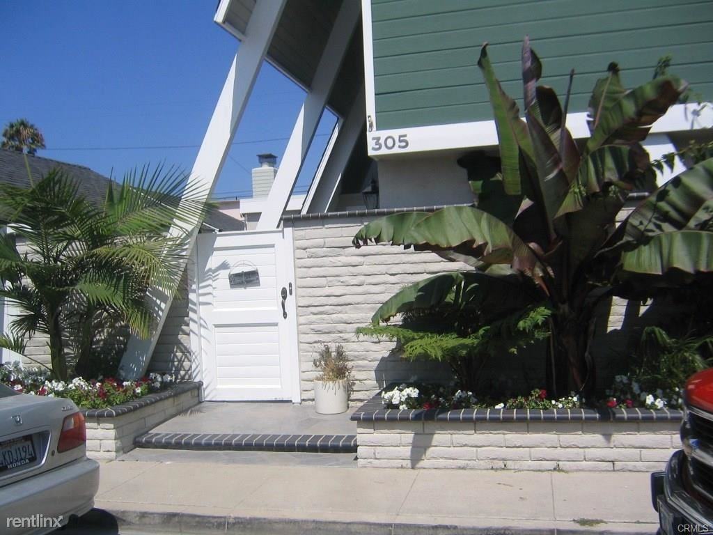 305 Walnut St - Photo 2 of 6