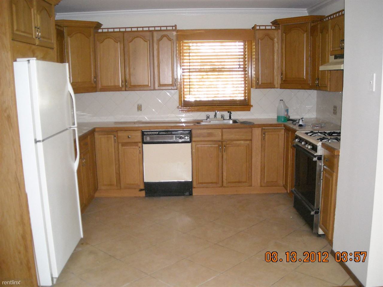 149 Meadow Ln #LEFT - Photo 3 of 15
