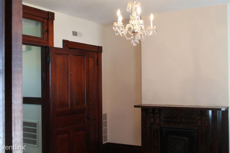 2068 Riverside Dr - Photo 3 of 25