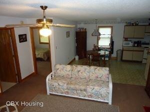 105 Lenwood Ct - Photo 3 of 6