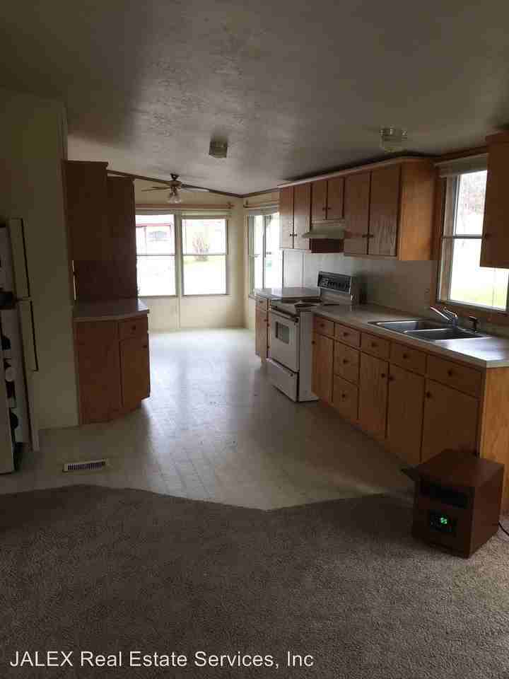 10367 Shives Rd - Photo 2 of 13