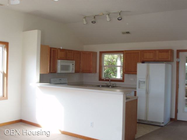 101 Sonny Ln - Photo 3 of 6