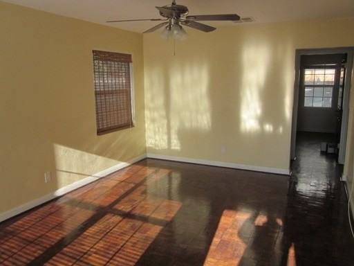 3435 Glade St - Photo 2 of 14