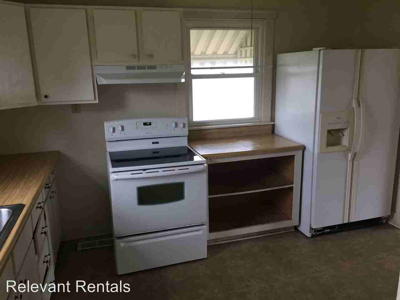 100 E South G St - Photo 2 of 6