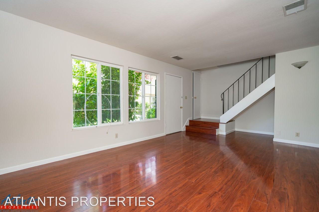 463 Don Marco Ct - Photo 3 of 12