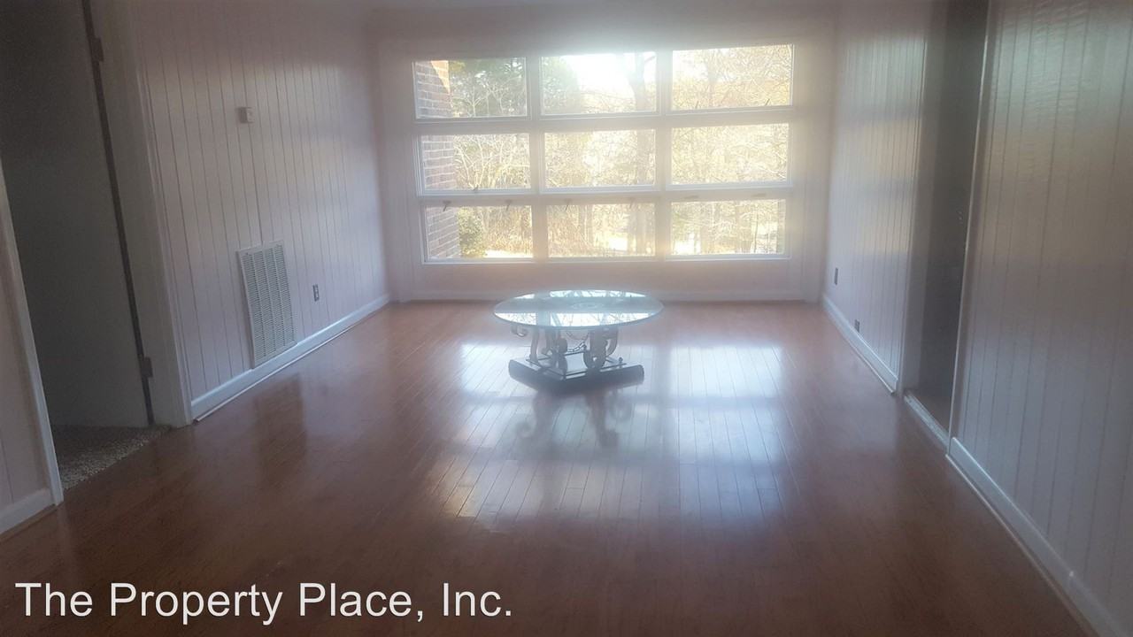 1413 Hwy 70 W - Photo 3 of 13