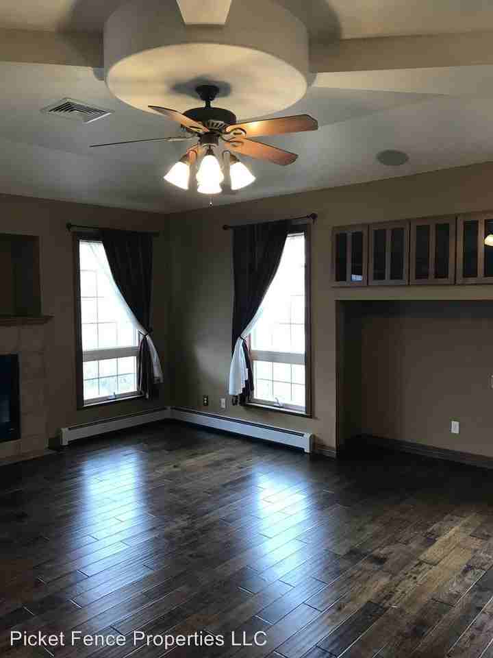 2751 Canby Way - Photo 2 of 48