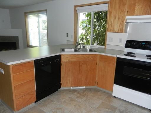 3005 NE 116th Ave - Photo 2 of 11