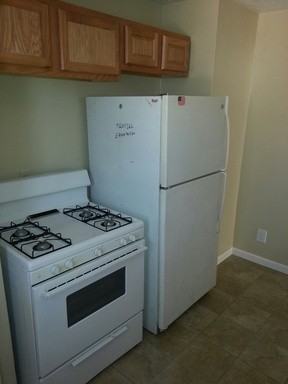 4484 W 150th St - Photo 2 of 33