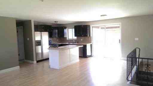 360 E 200 S St - Photo 3 of 21