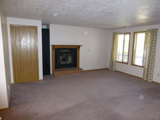 15306 N Neptune St - Photo 2 of 9