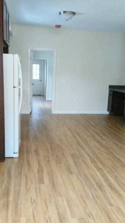 58 Laurel St - Photo 2 of 8