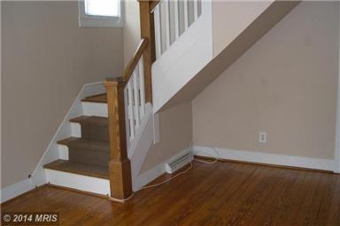 240 Riverside Farm Ln - Photo 2 of 9