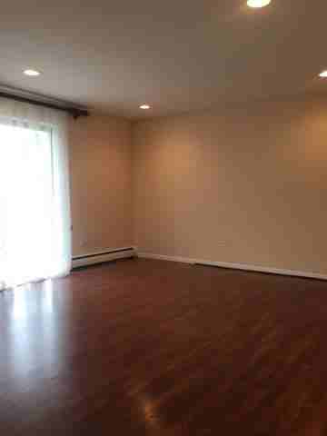 11112 S 84th Ave #2A - Photo 2 of 4