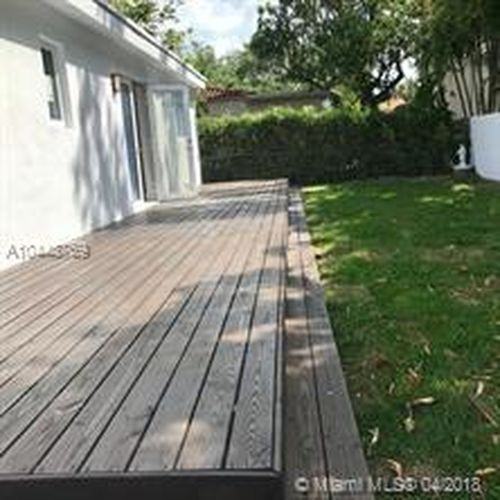 2801 SW 7th Ave - Photo 2 of 8