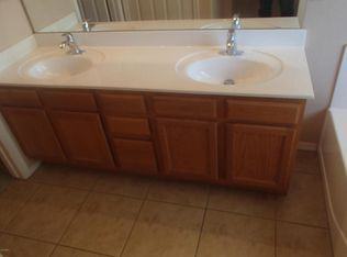 9521 W Elm St - Photo 2 of 18