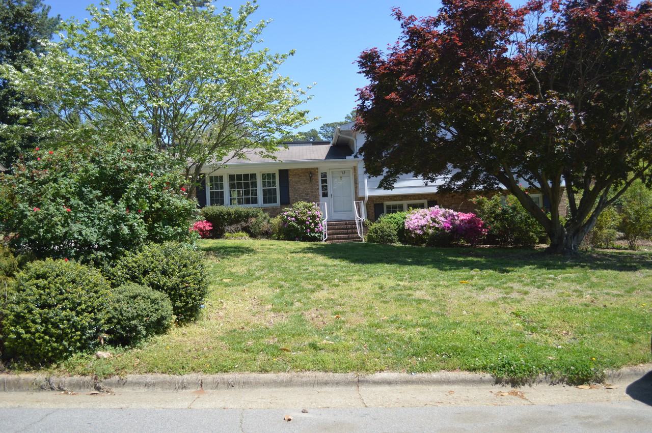 4408 Gates St - Photo 2 of 12