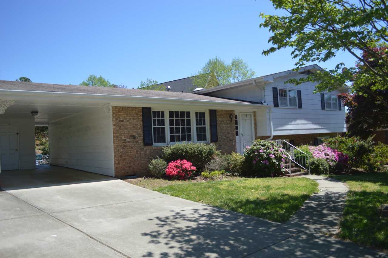 4408 Gates St - Photo 3 of 12