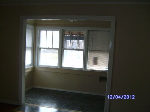 1828 169th St - Photo 2 of 9